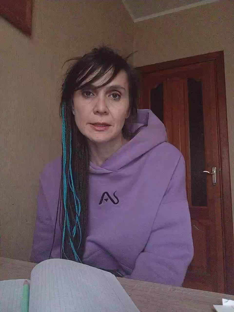 Hellenalonenochka Adult Chat November 13, 2025