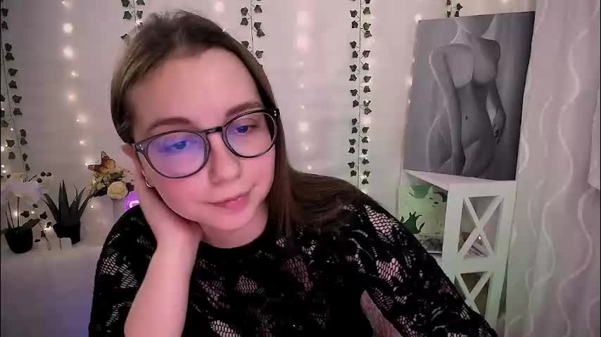 yours_piece_of_happiness_ Adult Chat November 13, 2025