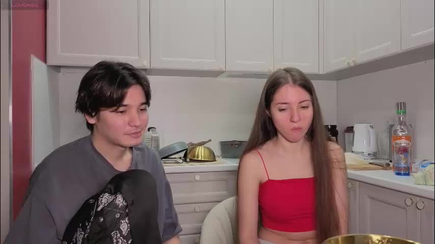 ihavepaws33 Adult Chat November 13, 2025