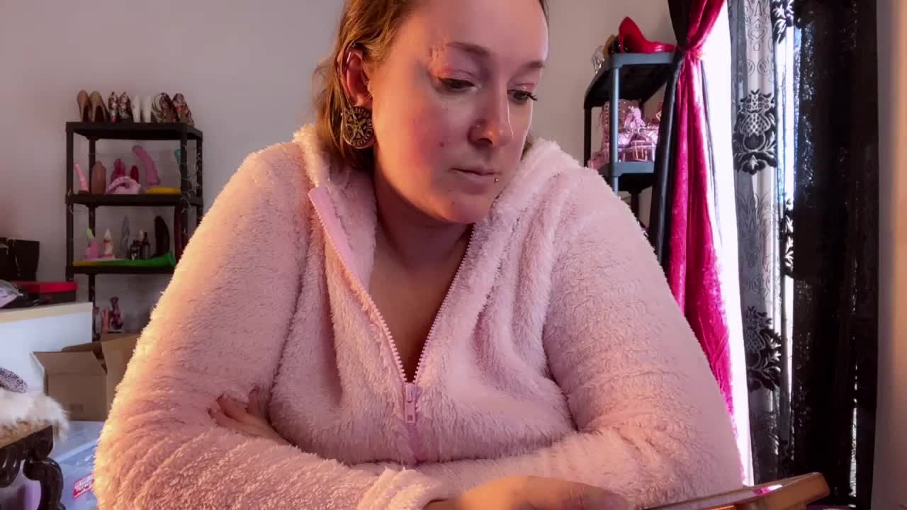 NylonQueen Adult Chat November 13, 2025