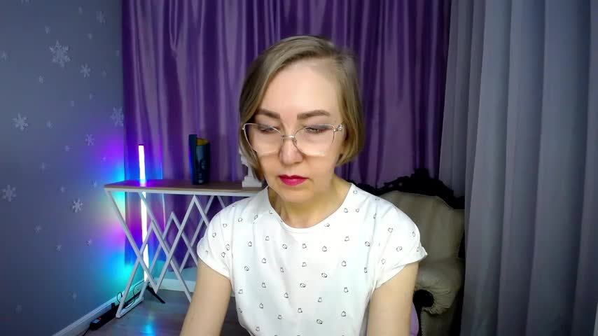queen_a_n_i Adult Chat November 13, 2025