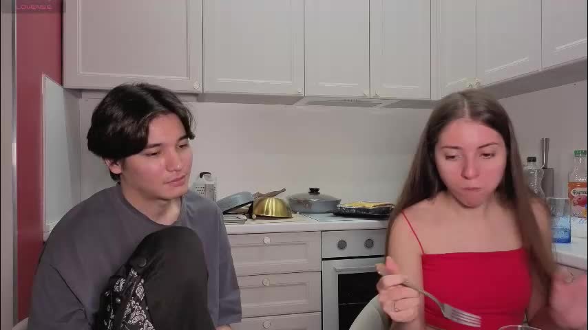 ihavepaws33 Adult Chat November 13, 2025