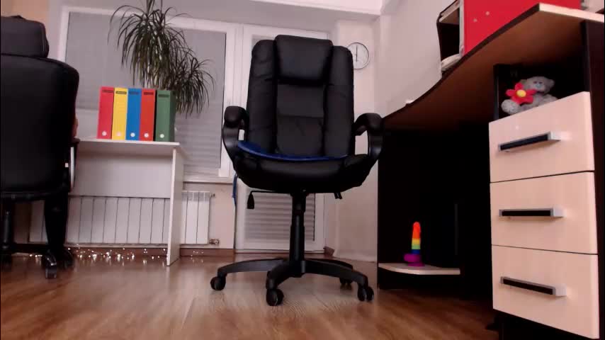 hottdoll611 Adult Chat November 13, 2025