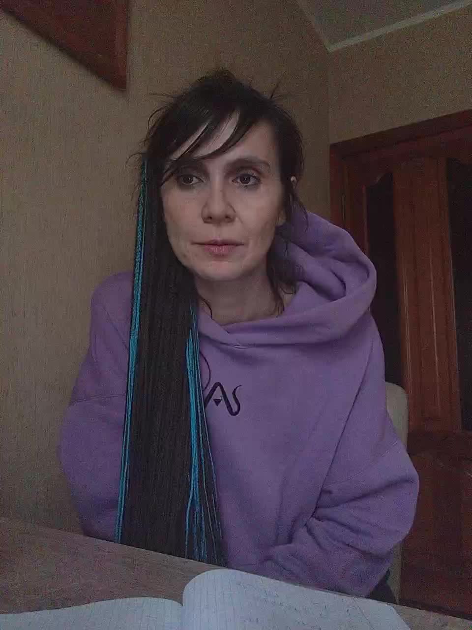 Hellenalonenochka Adult Chat November 13, 2025