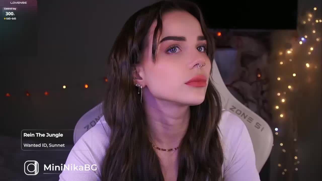 MiniNika Adult Chat November 13, 2025