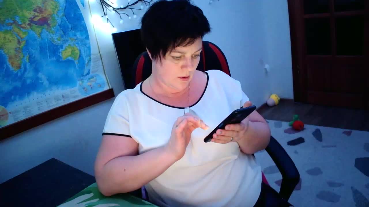 -alenyshka- Adult Chat November 13, 2025