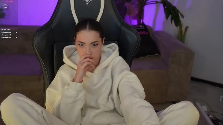 kira0541 Adult Chat November 14, 2025