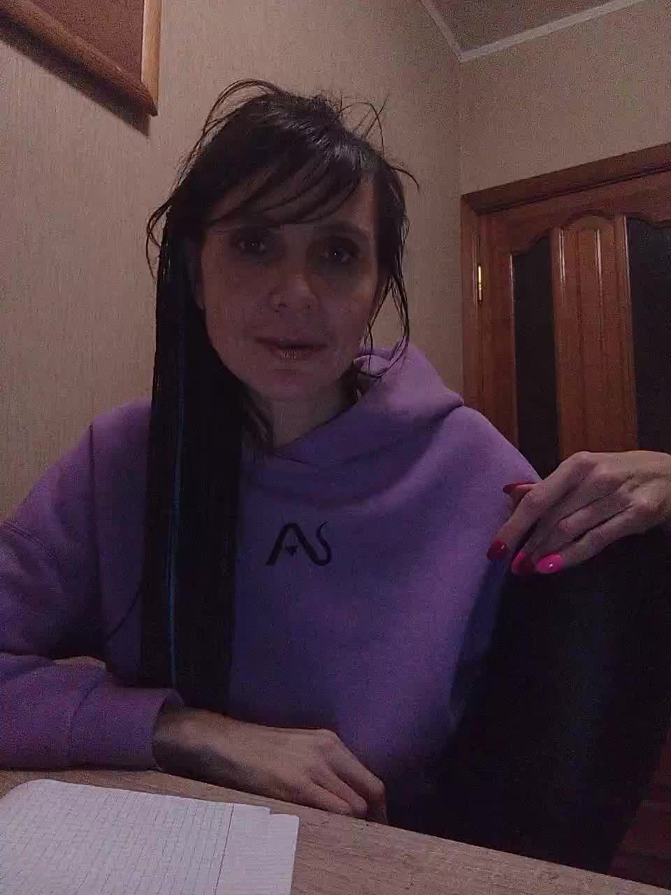 Hellenalonenochka Adult Chat November 14, 2025