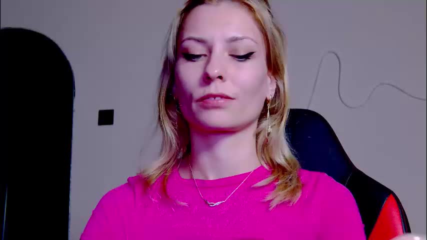 karoline121 Adult Chat November 13, 2025