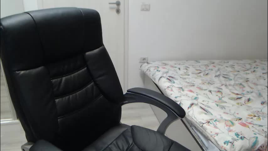 blue_eyes96 Adult Chat November 14, 2025