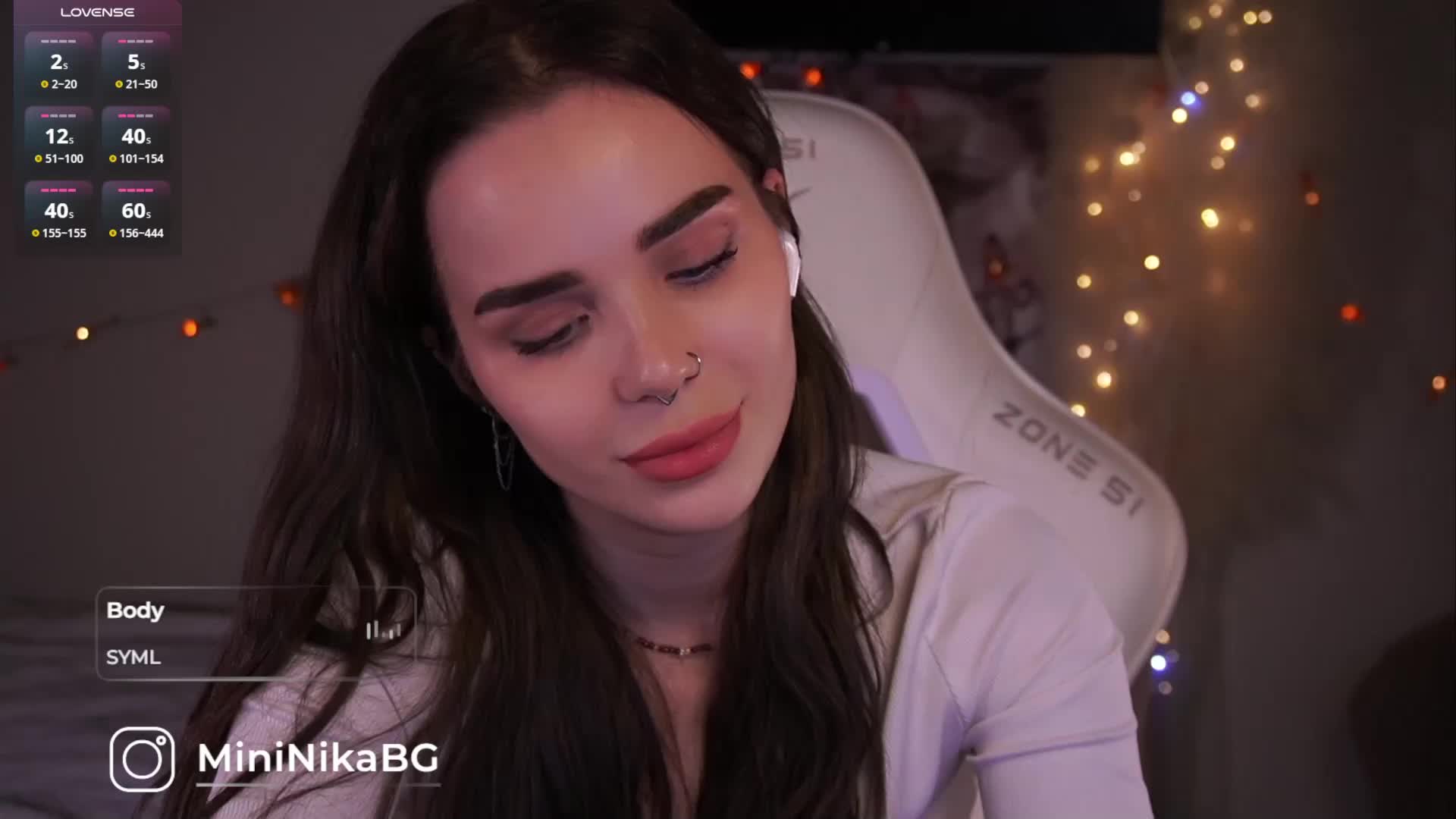 MiniNika Adult Chat November 14, 2025