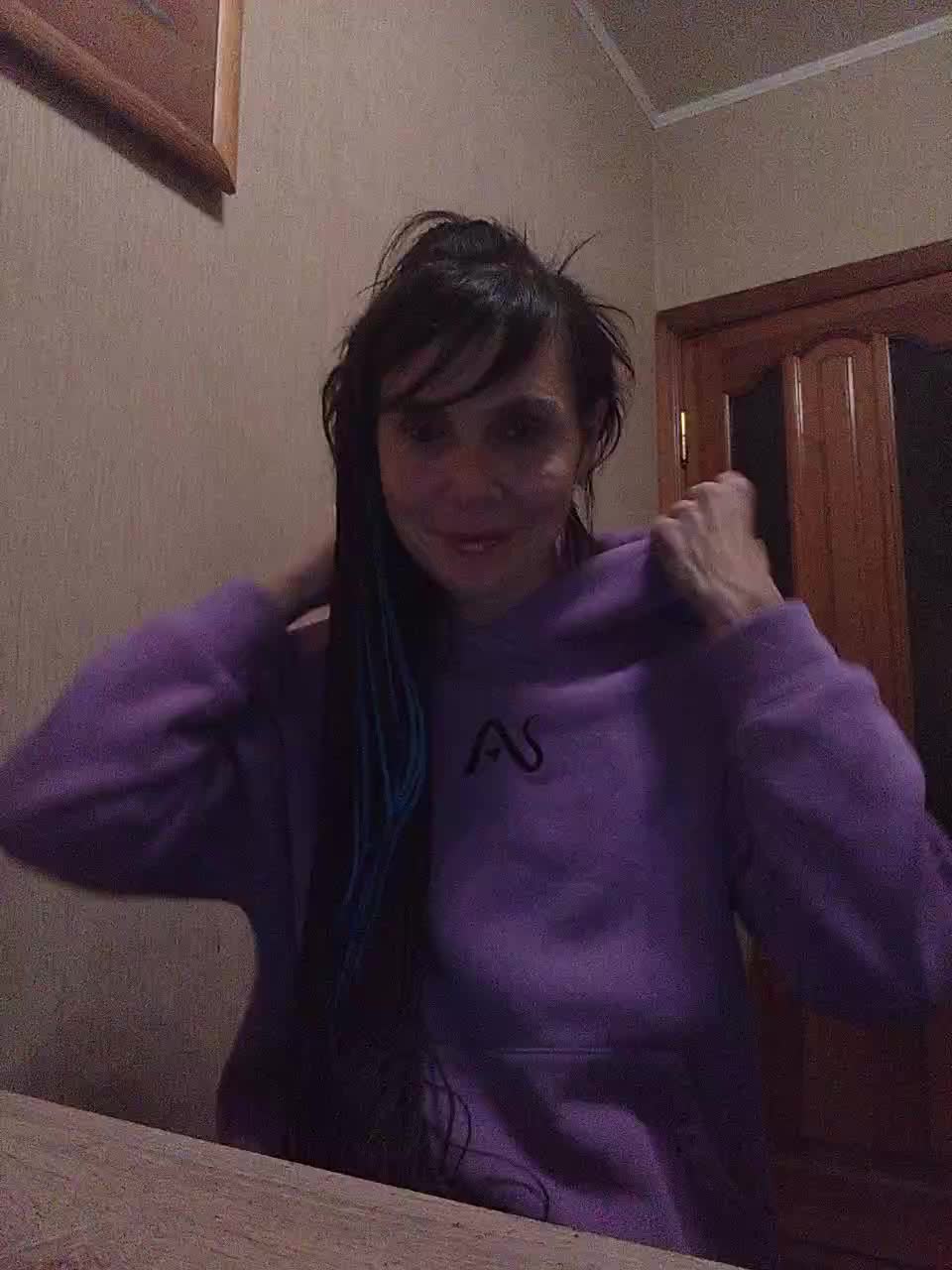 Hellenalonenochka Adult Chat November 14, 2025