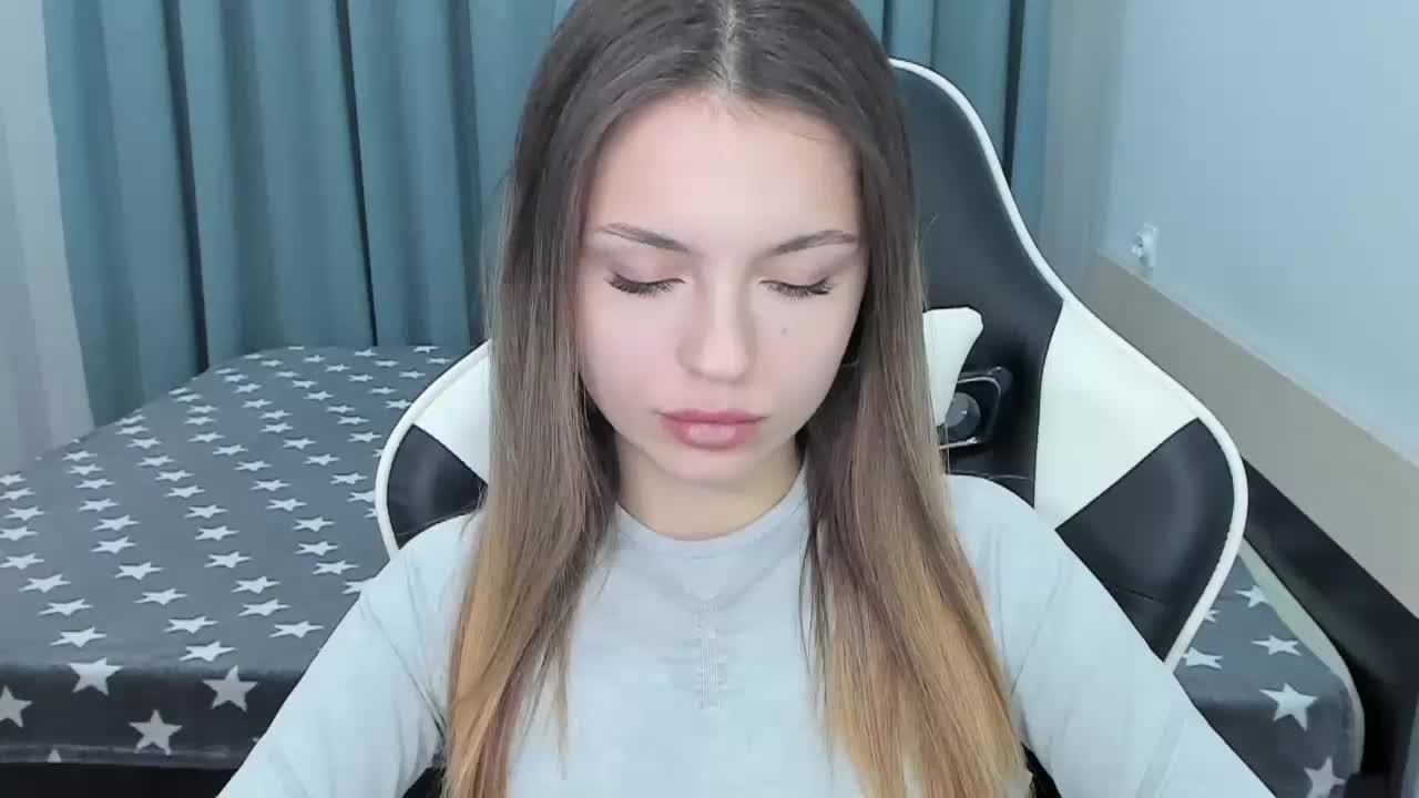 EmiMe Adult Chat November 14, 2025