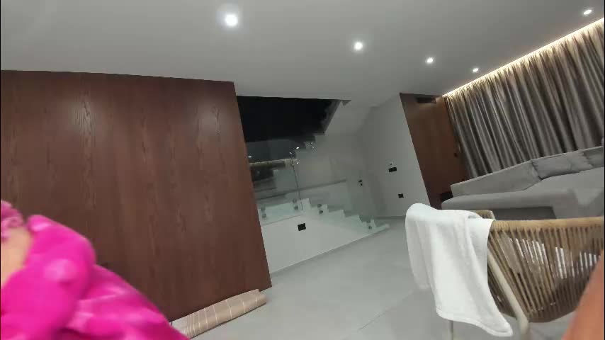 ehotlovea Adult Chat November 14, 2025