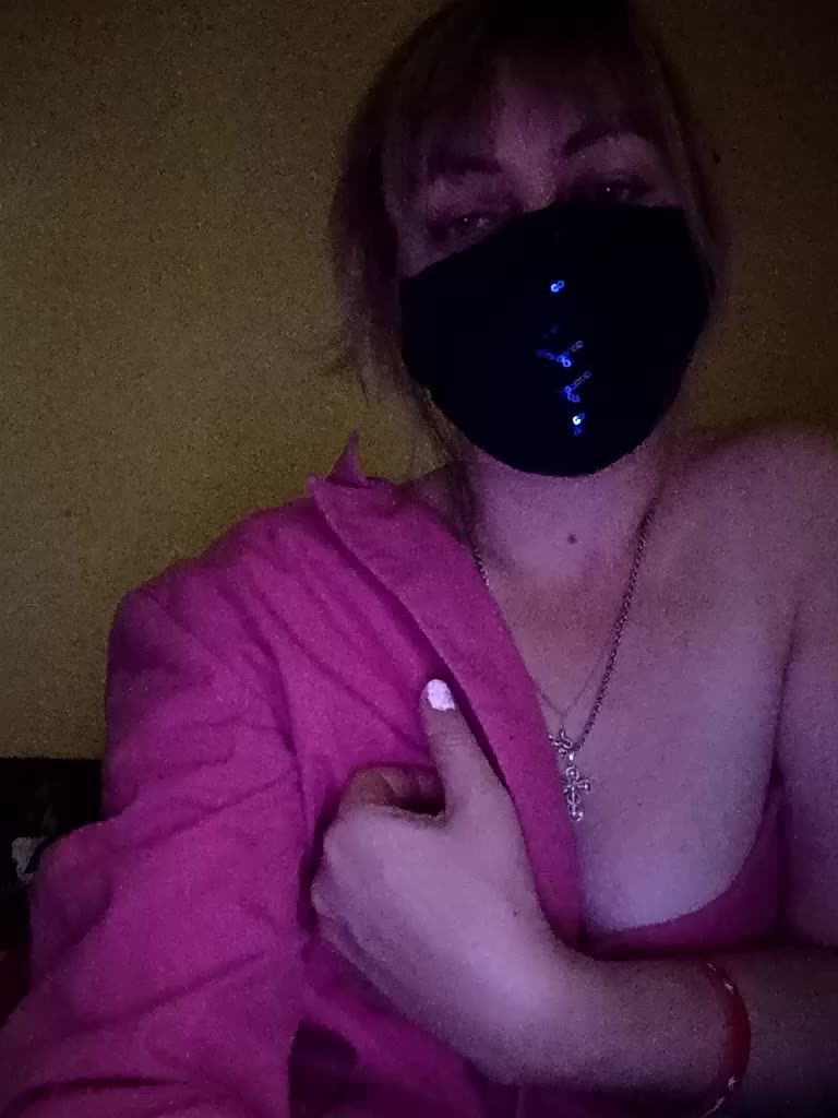 Valeria09871 Adult Chat November 14, 2025