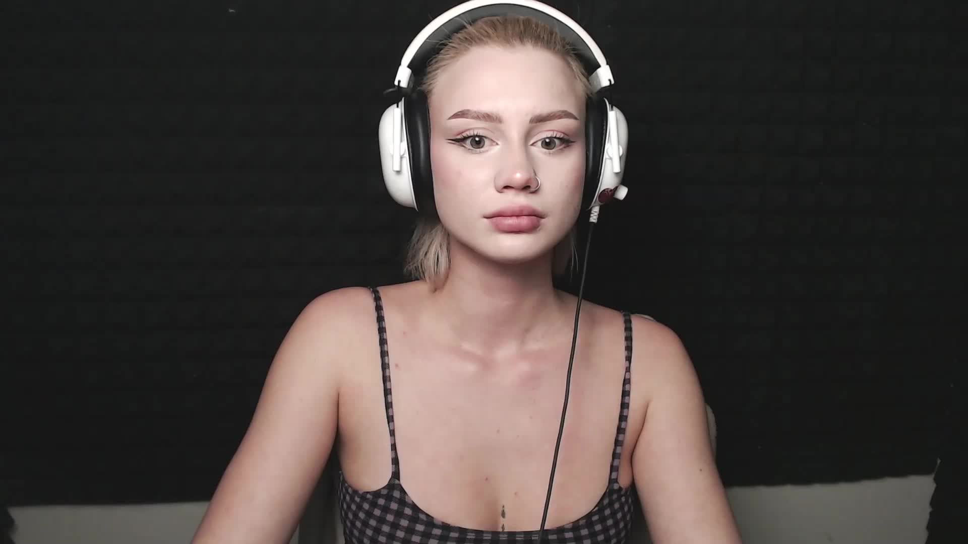 Ice-hot Adult Chat November 14, 2025