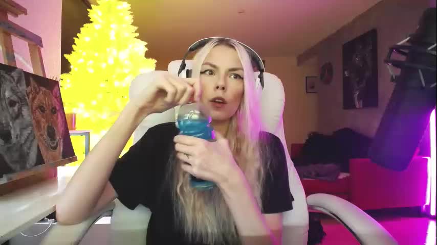 tinykylie Adult Chat November 14, 2025