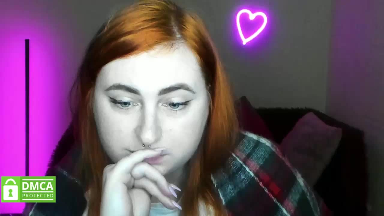 Aliciaredluv Adult Chat November 14, 2025