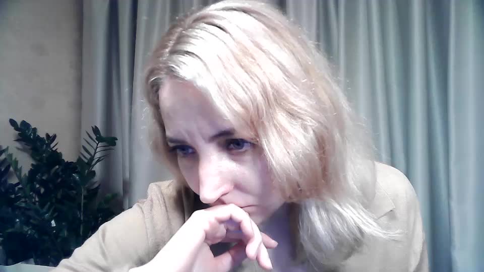 mariska-kiska Adult Chat November 14, 2025