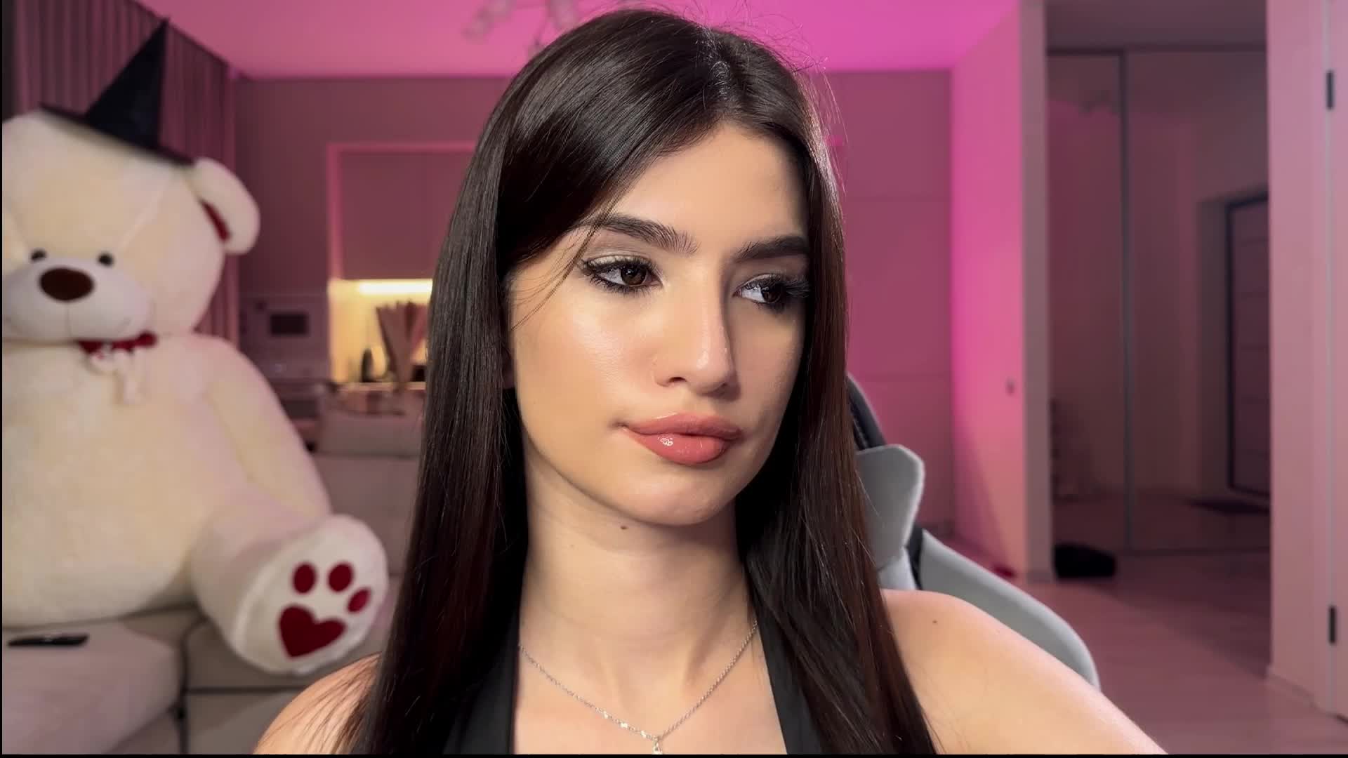 Sofi-Mi Adult Chat November 14, 2025