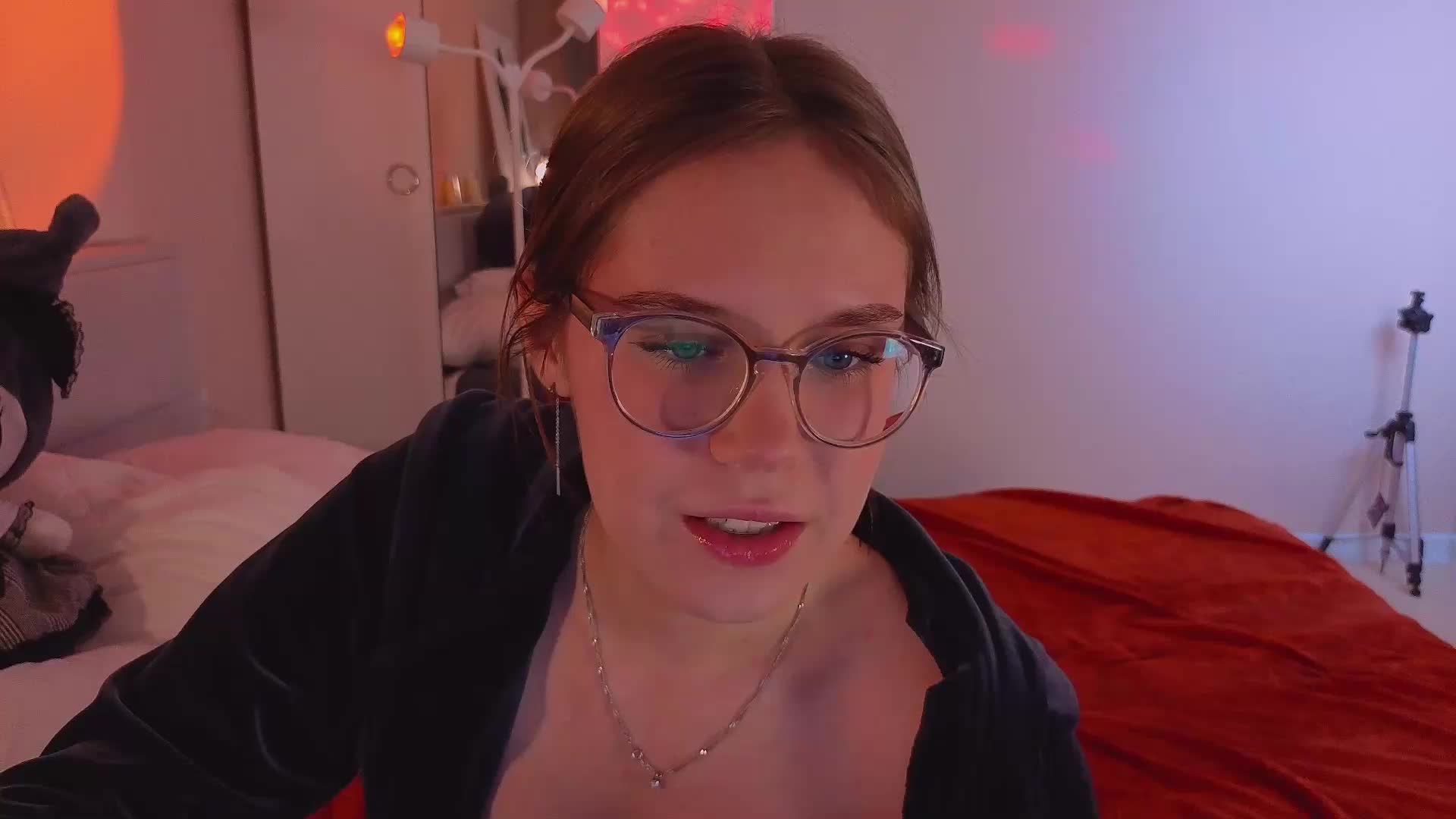 MiaLuw Adult Chat November 14, 2025