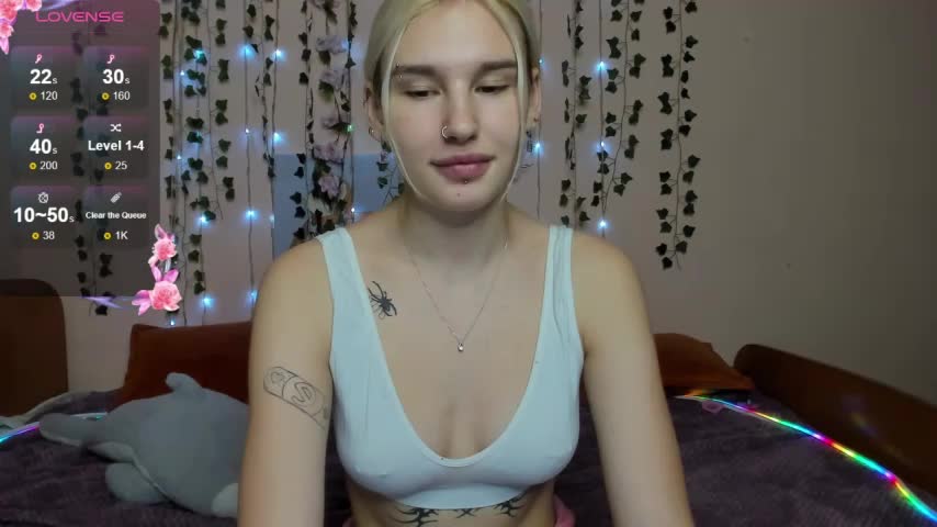 EvelinaLuu Adult Chat November 14, 2025