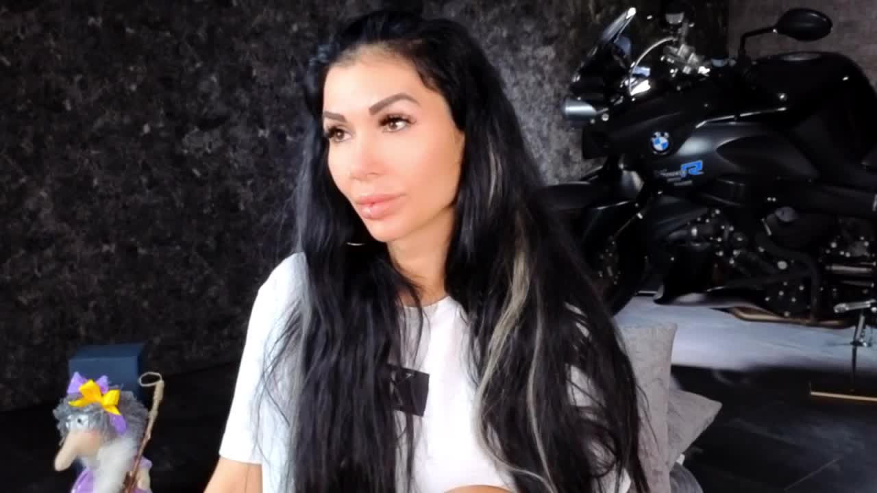 -BABAYAGA- Adult Chat November 14, 2025