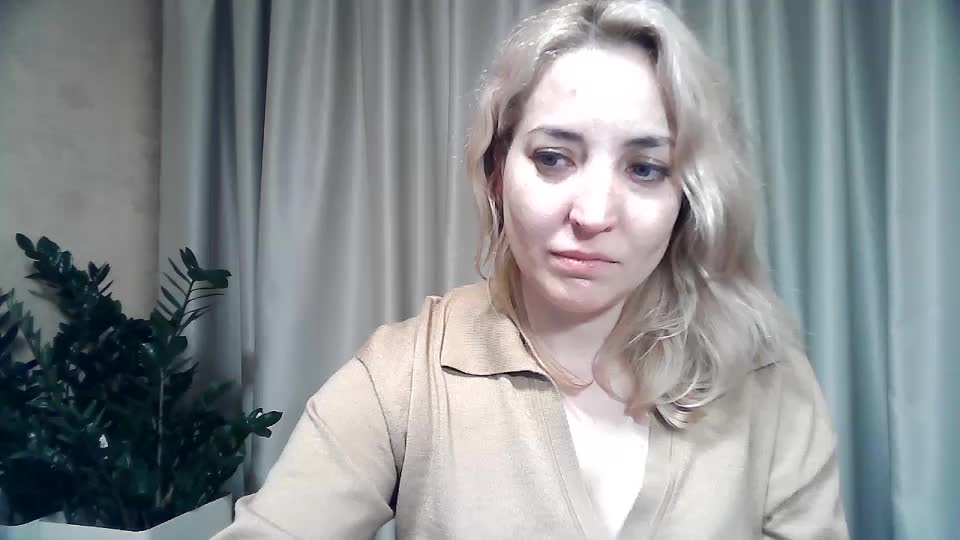 mariska-kiska Adult Chat November 14, 2025