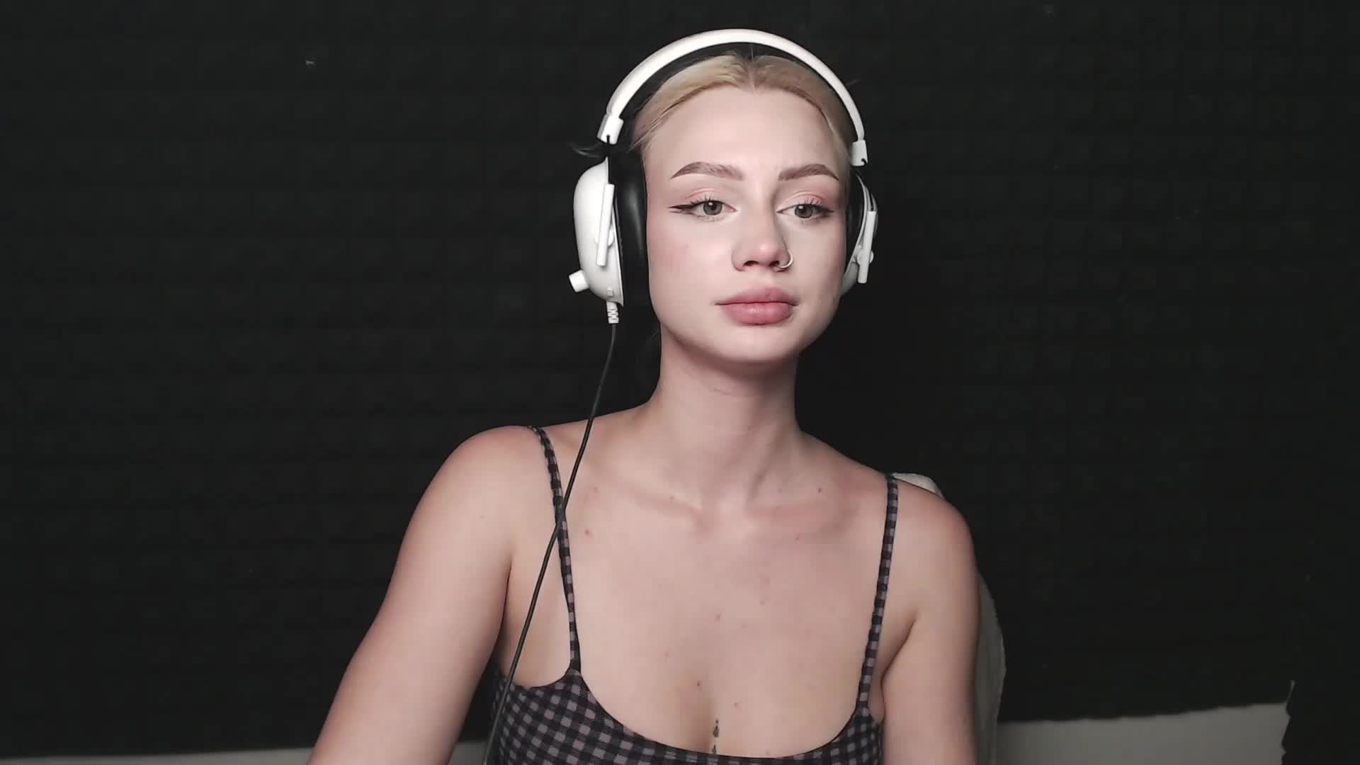 Ice-hot Adult Chat November 14, 2025