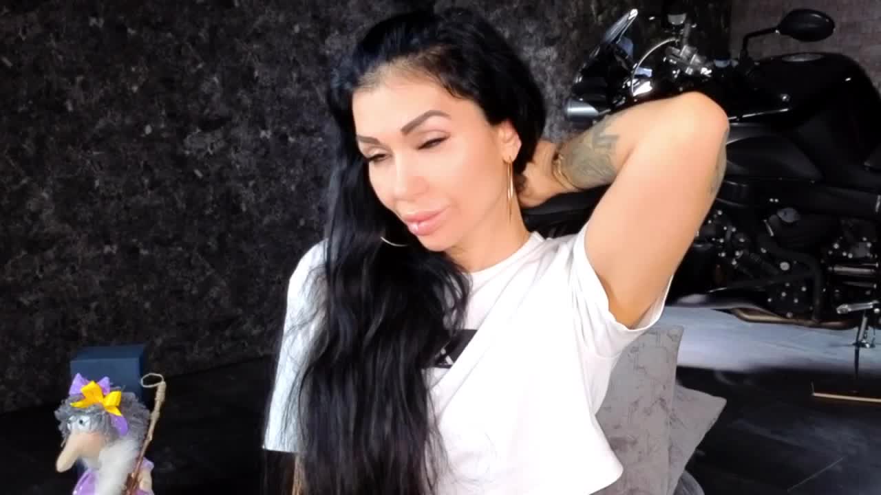 -BABAYAGA- Adult Chat November 14, 2025