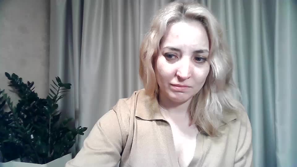 mariska-kiska Adult Chat November 14, 2025