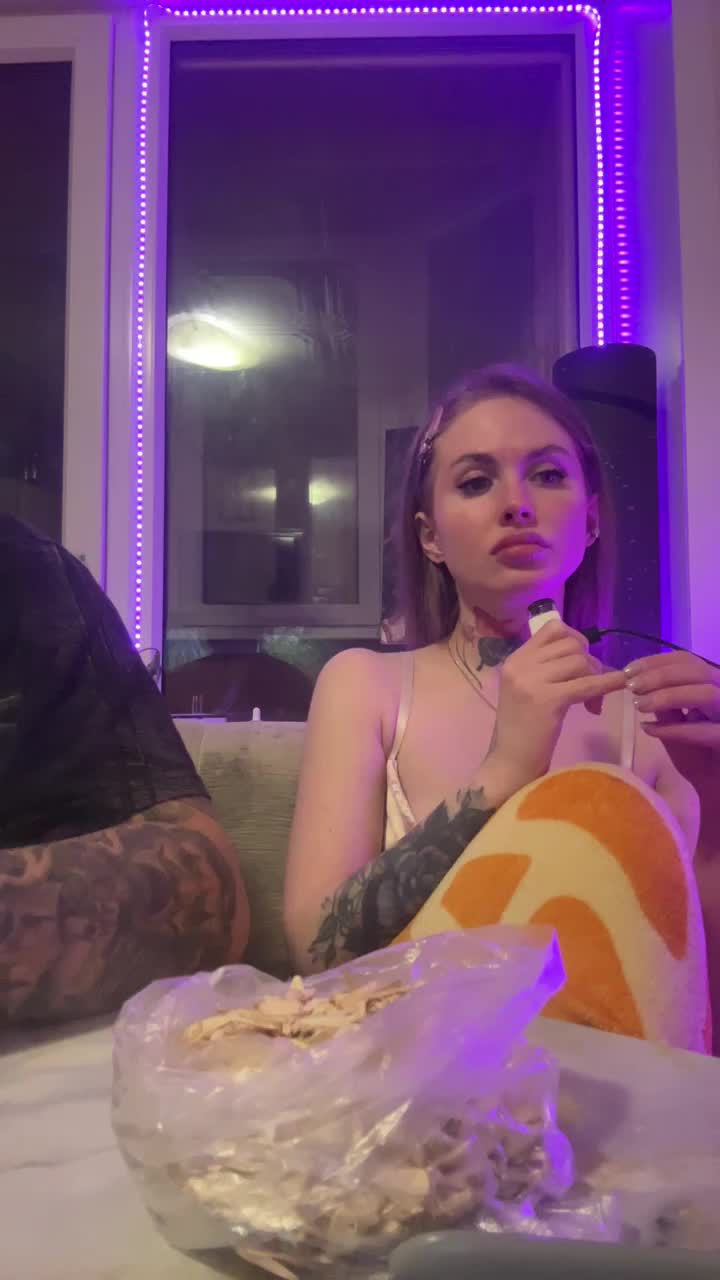 Letti28 Adult Chat November 14, 2025