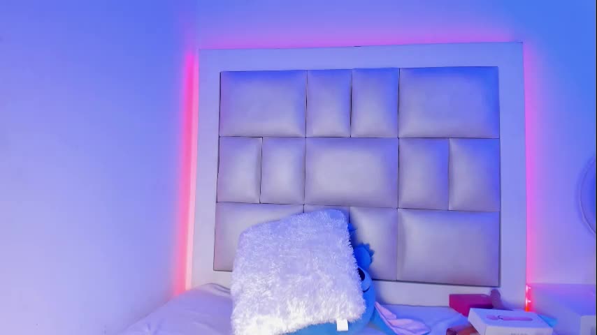 lola_js Adult Chat November 14, 2025