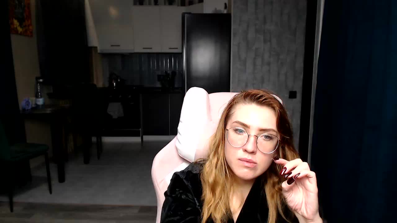 Regimasmile Adult Chat November 14, 2025