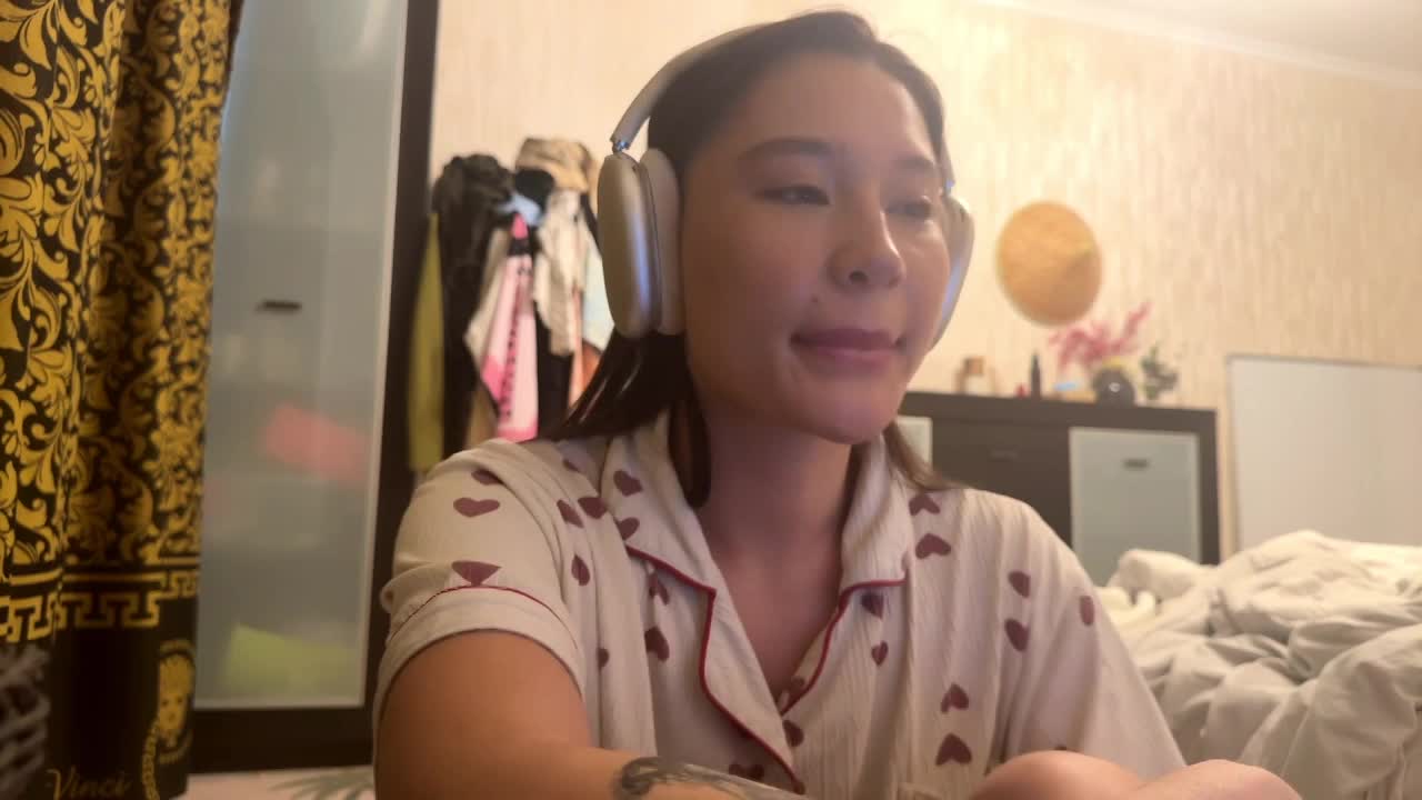 LakishaYanish Adult Chat November 14, 2025