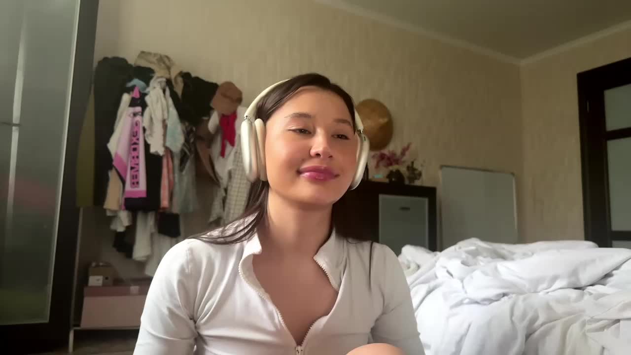 LakishaYanish Adult Chat November 14, 2025