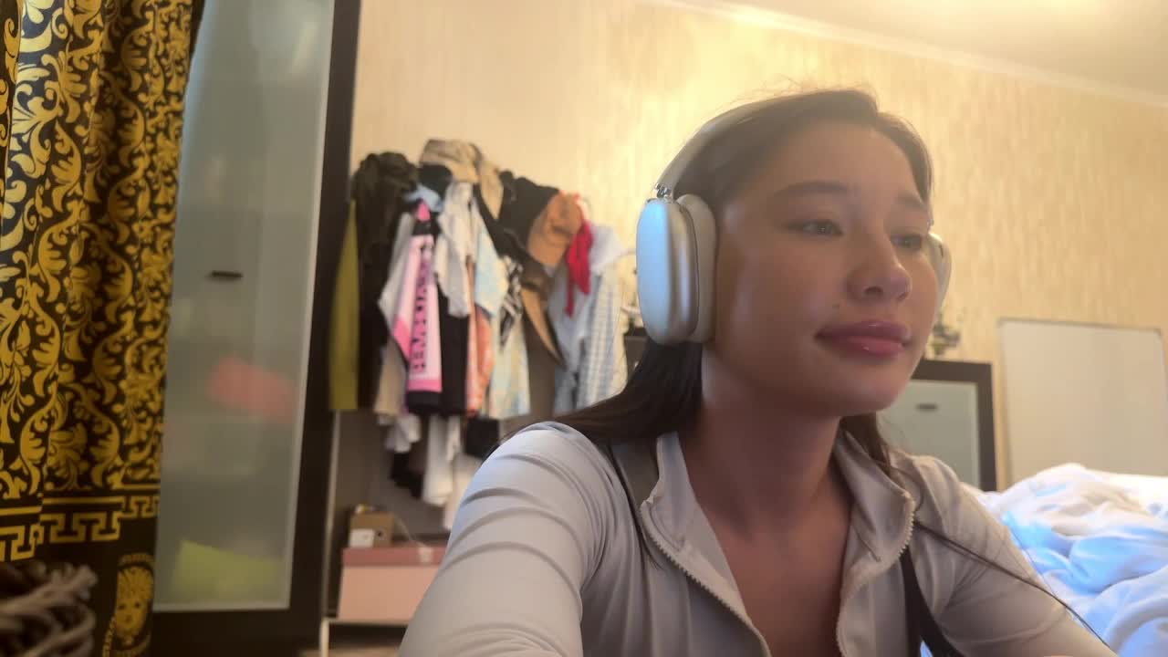 LakishaYanish Adult Chat November 14, 2025