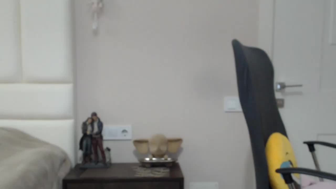 aniutkamau Adult Chat November 14, 2025