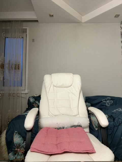 Eva-Bella Adult Chat November 14, 2025