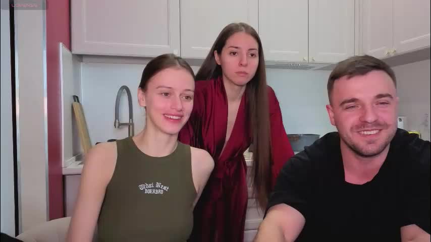 ihavepaws33 Adult Chat November 14, 2025