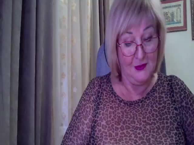 KarinkaSweet Adult Chat November 15, 2025