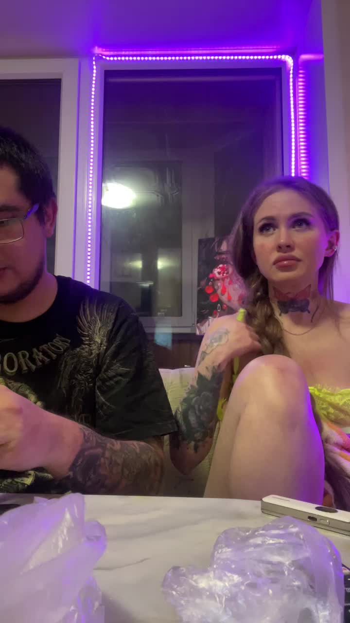 Letti28 Adult Chat November 15, 2025