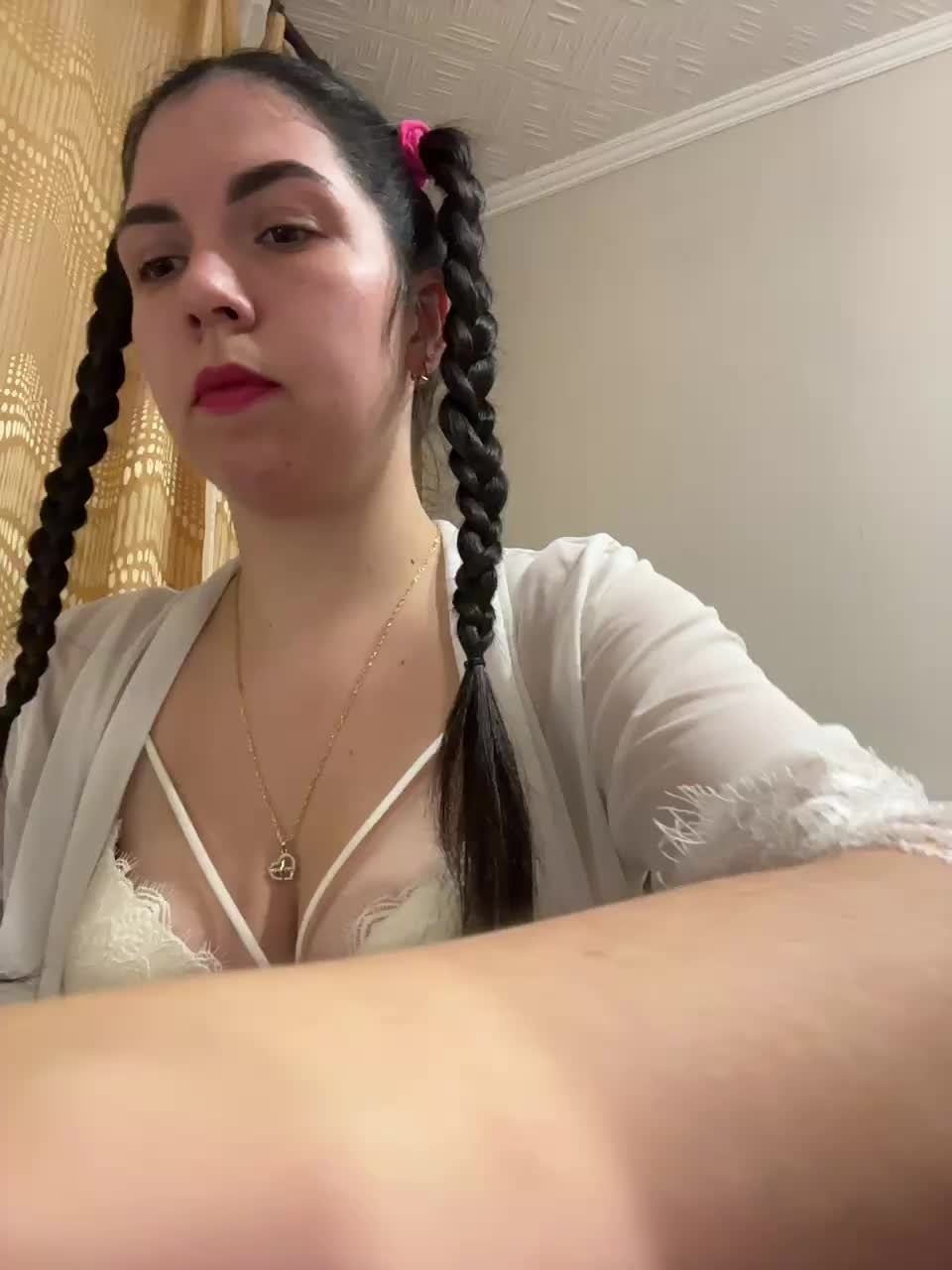 Vika19981 Adult Chat November 15, 2025