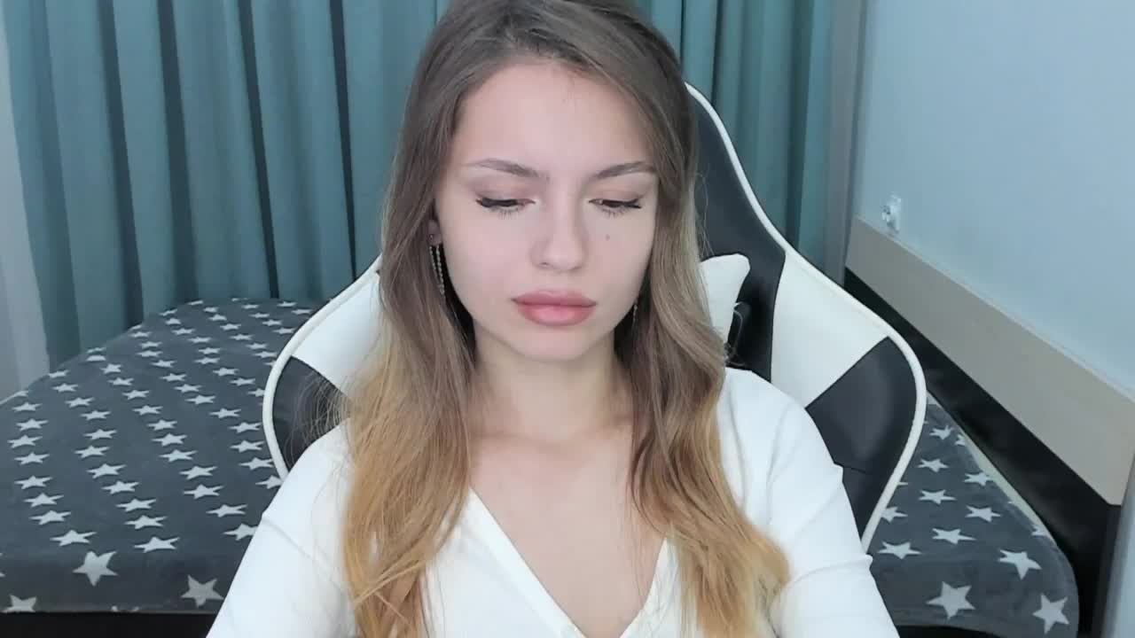 EmiMe Adult Chat November 15, 2025