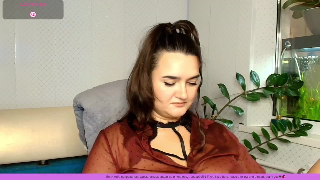 LinaCrave Adult Chat November 15, 2025