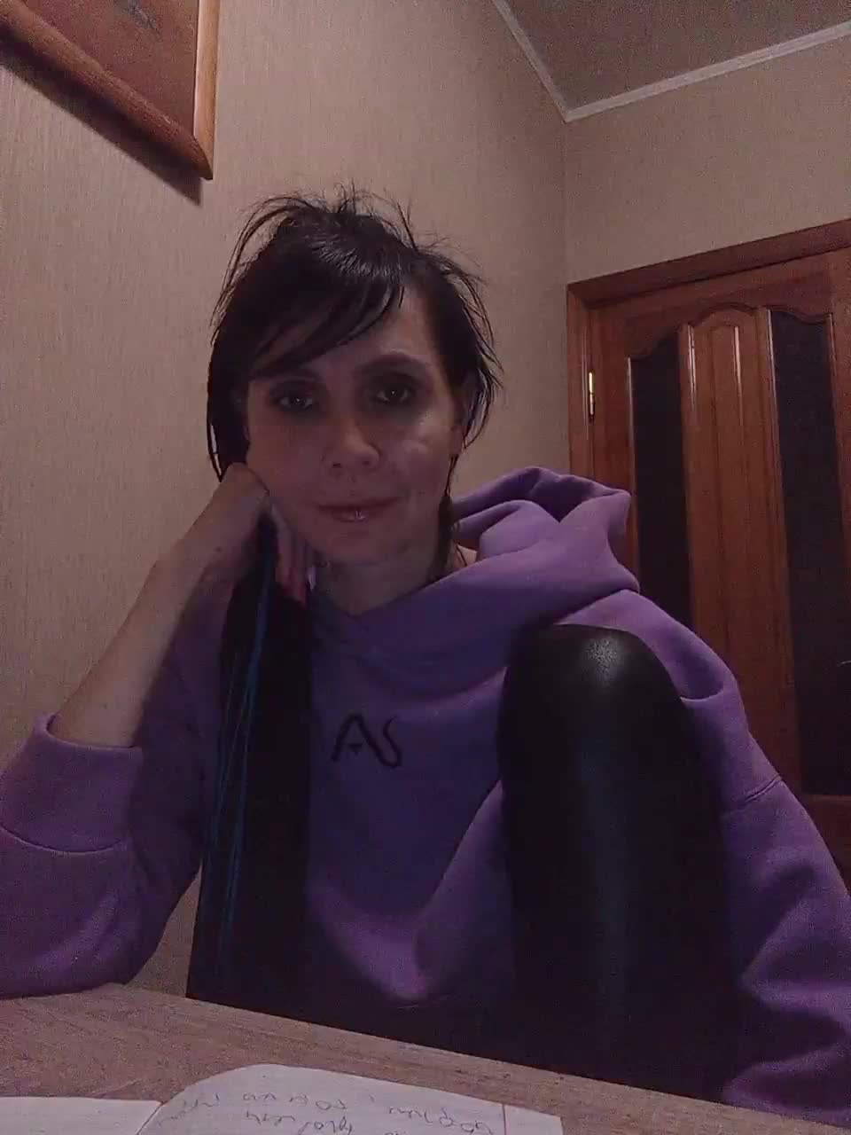 Hellenalonenochka Adult Chat November 15, 2025