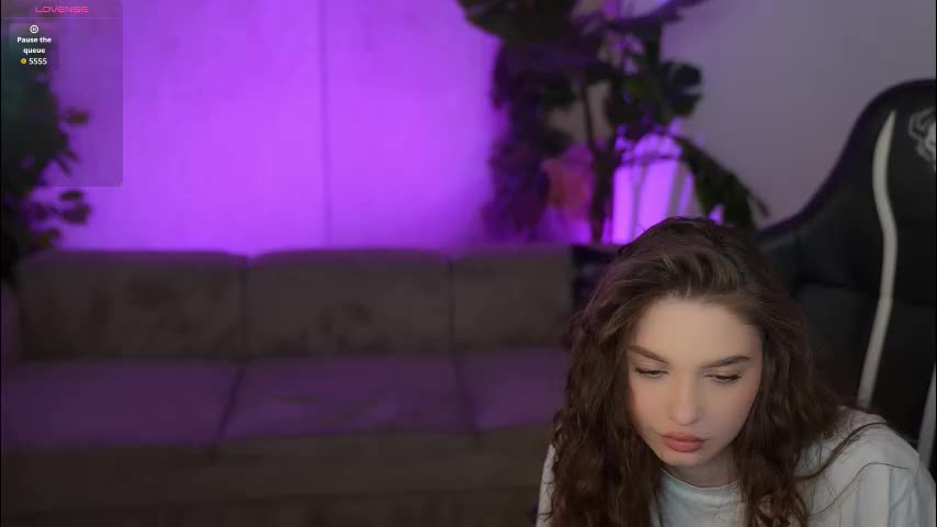 kira0541 Adult Chat November 15, 2025