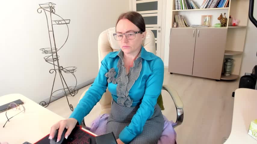 Vika73 Adult Chat November 15, 2025