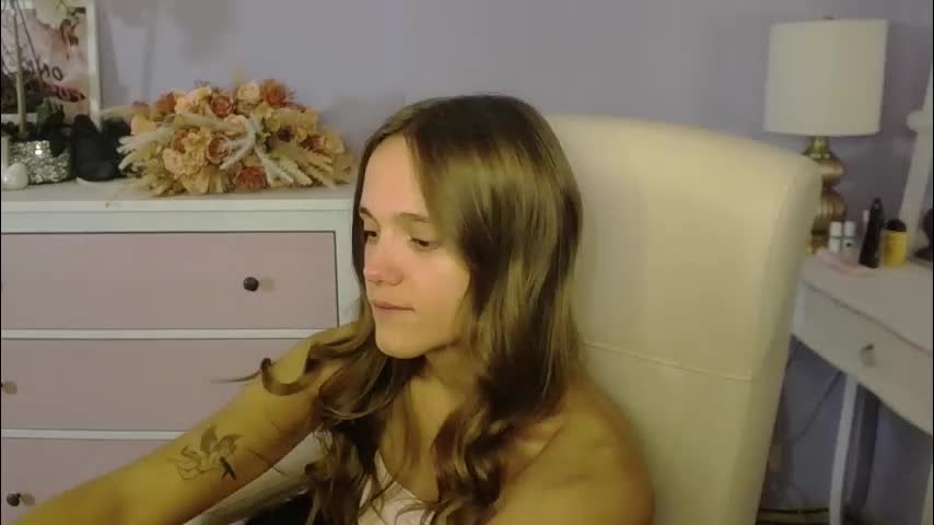 emilly_lust99 Adult Chat November 15, 2025