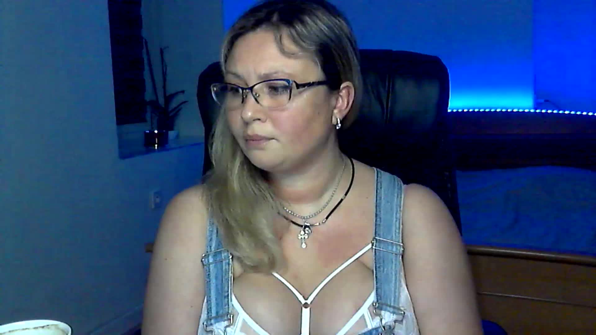 NERVOMOTINA Adult Chat November 15, 2025